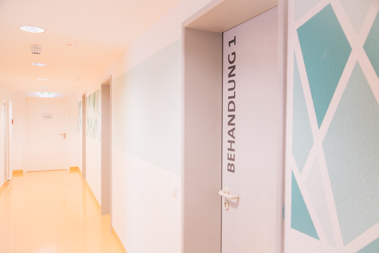 Flur im Wundzentrum von der Wund-König Wundmanagement GmbH dieses Foto zeigt den Flur im Wundzentrum von der Wund-König Wundmanagement GmbH